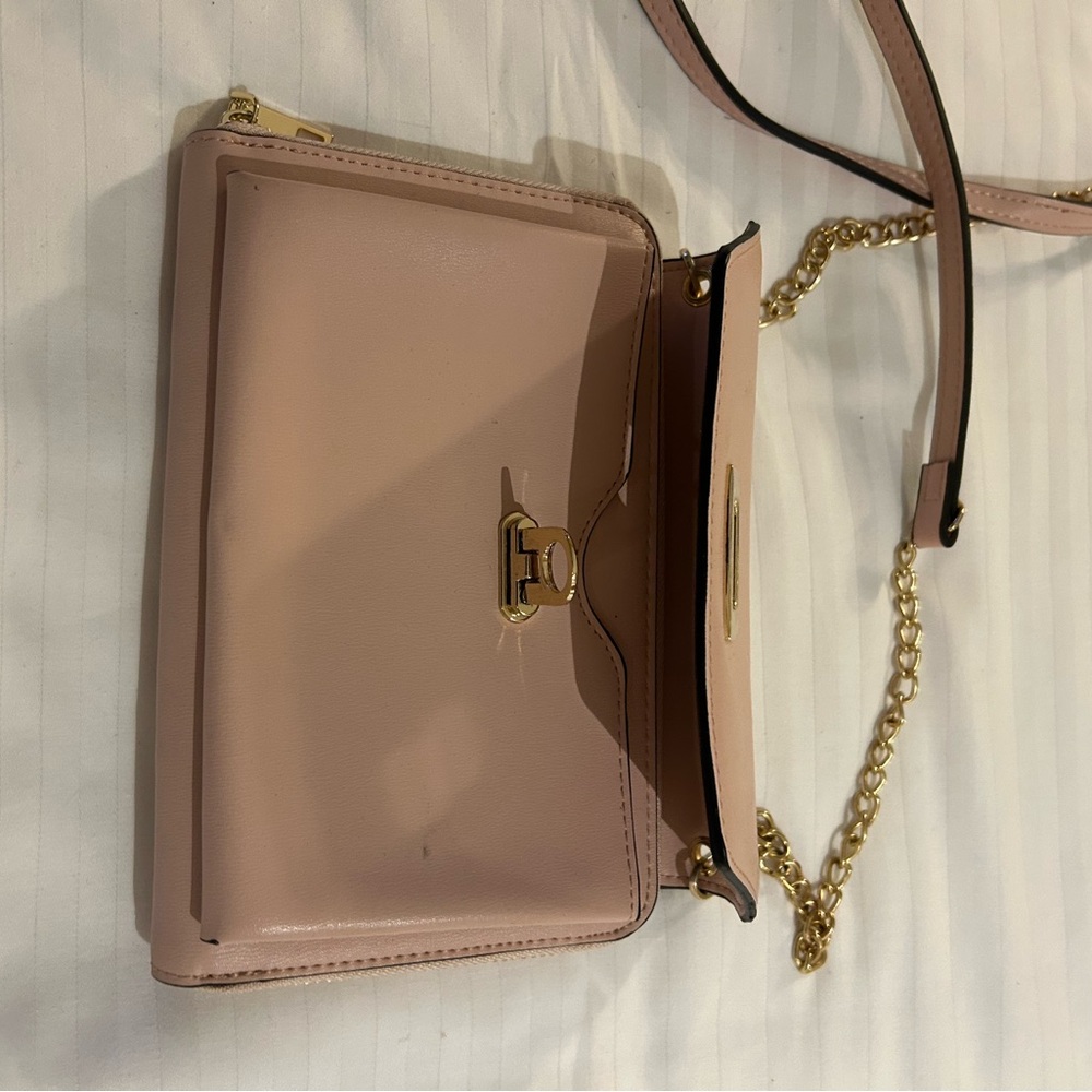 Elegant Pink Leather Crossbody Bag